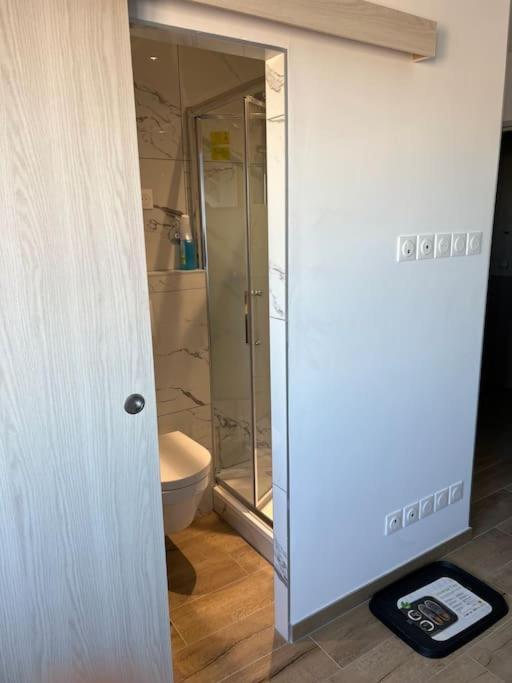 Super Studio En Face De La Gare De Mulhouse Lägenhet Exteriör bild